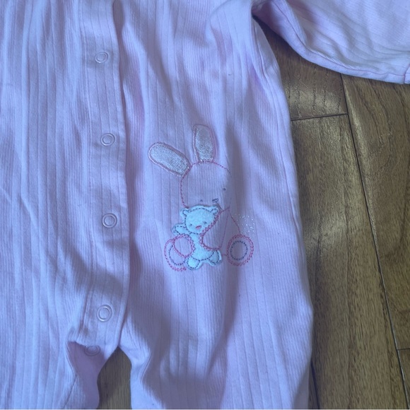 CHILD OF MINE PINK BUNNY GRAPHIC ONE PIECE PAJAMAS SIZE 6 MONTHS - Picture 2 of 5